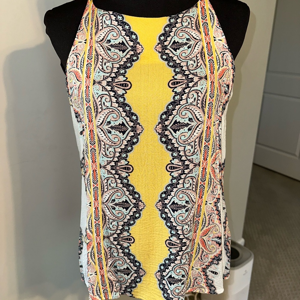 Yellow and Black Graphic Sleeveless Tank Top